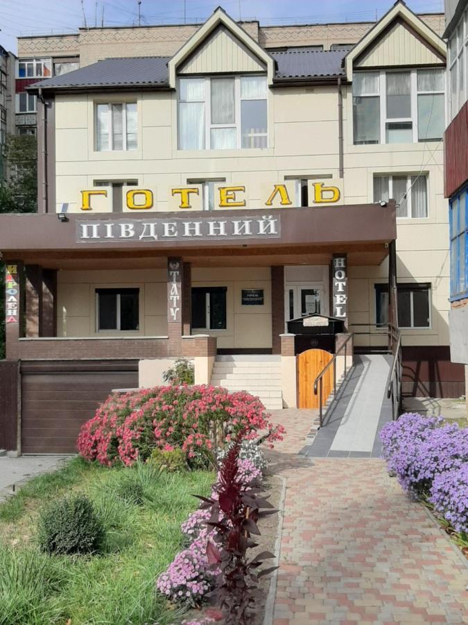 Hotel Pivdennyi Oleksandriia Екстериор снимка